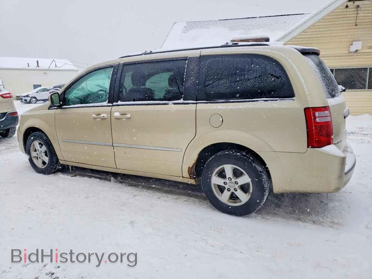2010 DODGE CARAVAN - VIN: 2D4RN5D11AR356167 - Photo 2
