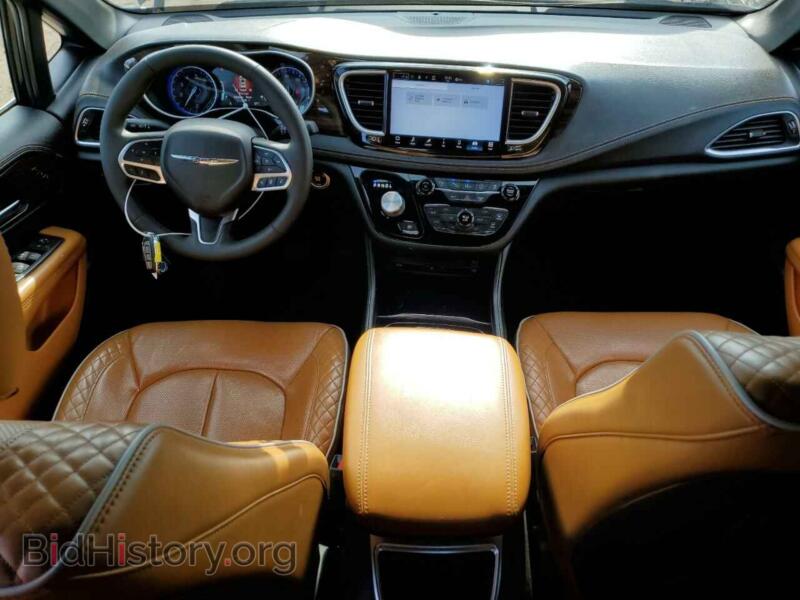 2022 Chrysler PACIFICA (VIN 2C4RC1PG5NR143241) — photo 8 of 13