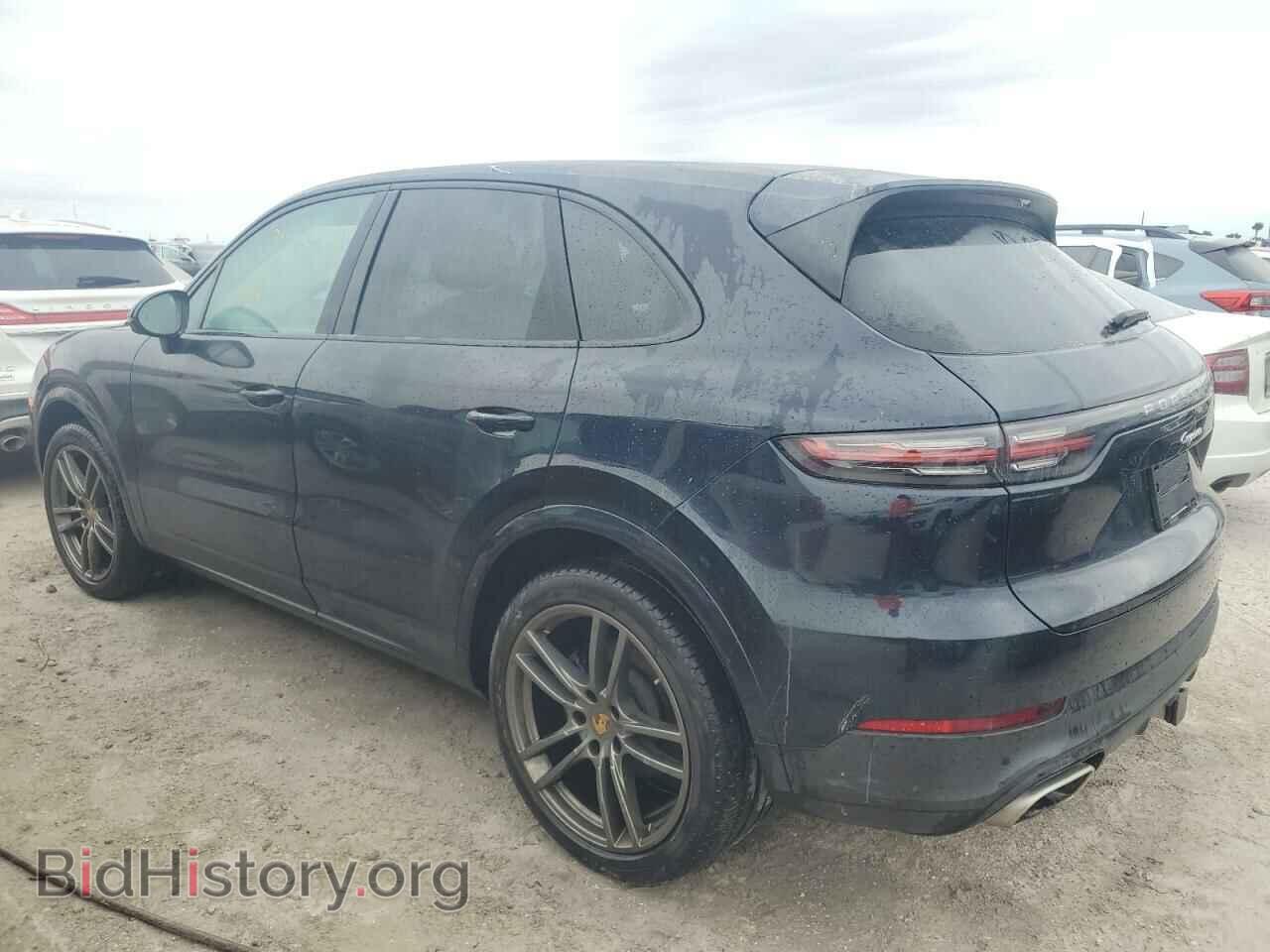 2020 PORSCHE CAYENNE - VIN: WP1AA2AY2LDA05732 - Photo 2