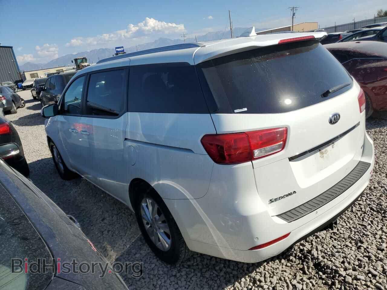 2017 KIA All Models - VIN: KNDMB5C10H6233558 - Фото 2