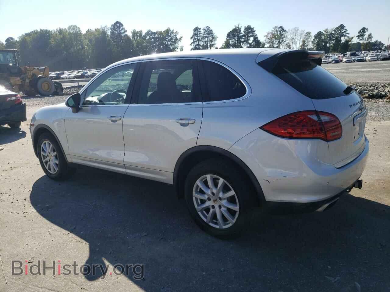 2011 PORSCHE CAYENNE - VIN: WP1AA2A2XBLA03792 - Photo 2