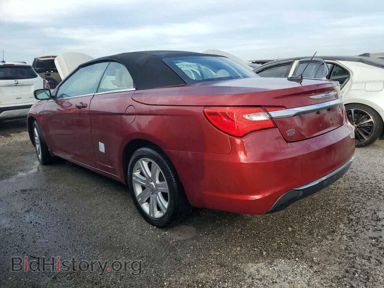 2012 CHRYSLER 200 - VIN: 1C3BCBEB1CN250980 - Photo 2