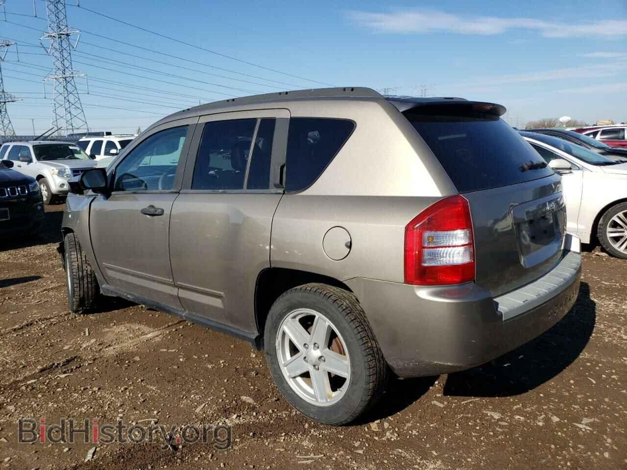 2008 JEEP COMPASS - VIN: 1J8FT47038D711221 - Photo 2