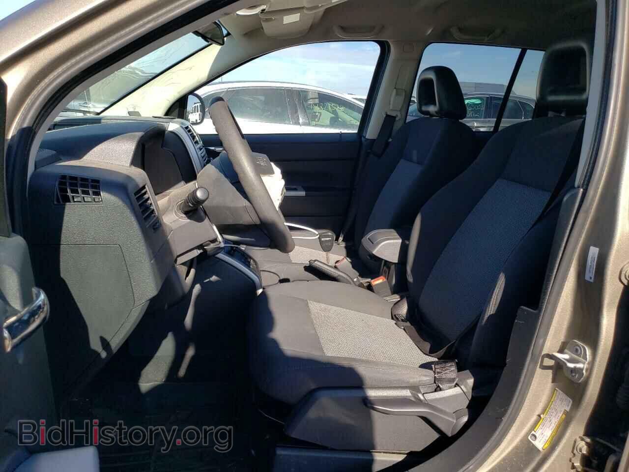 2008 JEEP COMPASS - VIN: 1J8FT47038D711221 - Photo 7