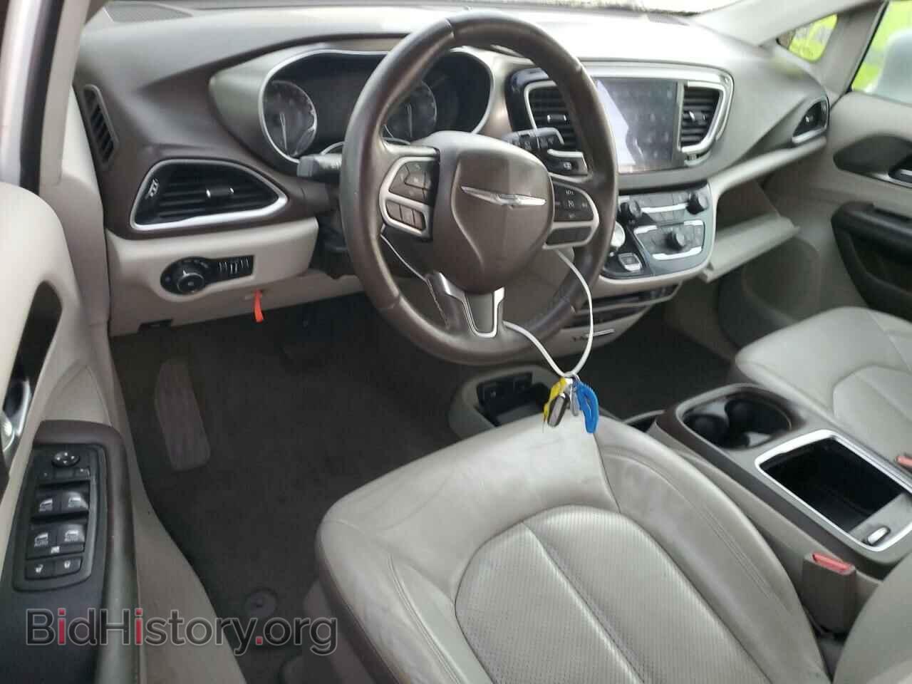 2017 CHRYSLER PACIFICA - VIN: 2C4RC1EG1HR669244 - Photo 8