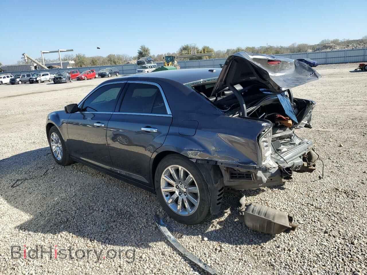 2013 CHRYSLER 300 - VIN: 2C3CCAETXDH698555 - Фото 2