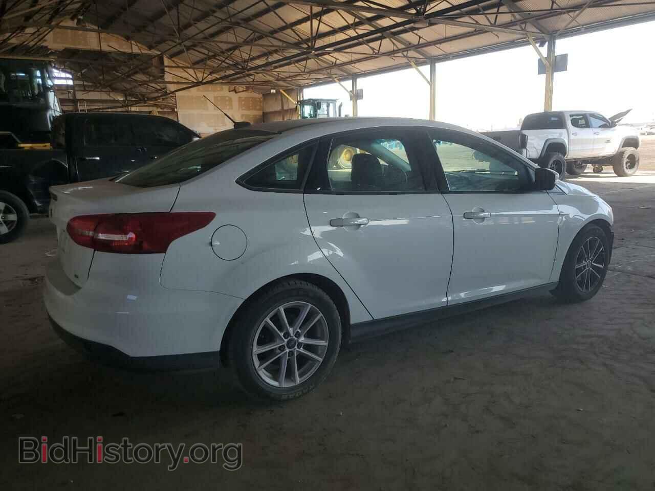 2018 FORD FOCUS - VIN: 1FADP3F20JL204875 - Фото 3