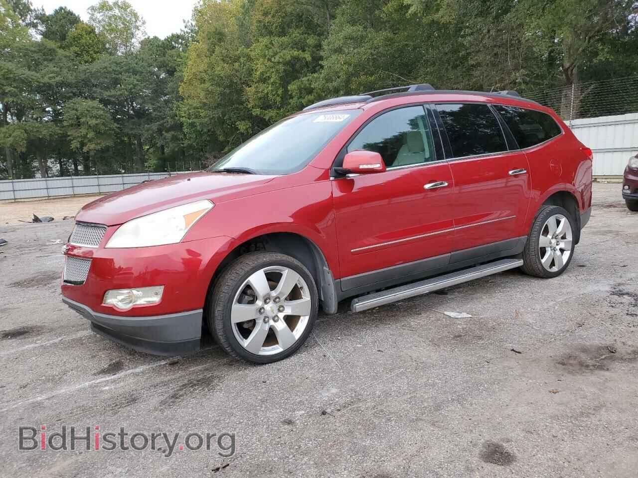 Photo 1GNKRLED0CJ166360 - CHEVROLET TRAVERSE 2012