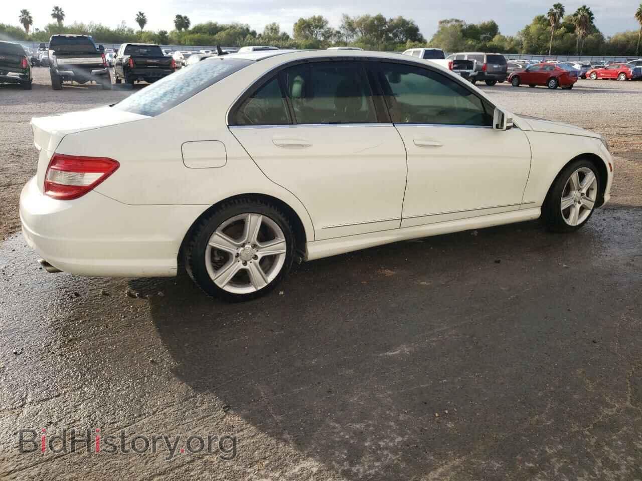 2011 MERCEDES-BENZ C-CLASS - VIN: WDDGF5EB4BA477571 - Фото 3