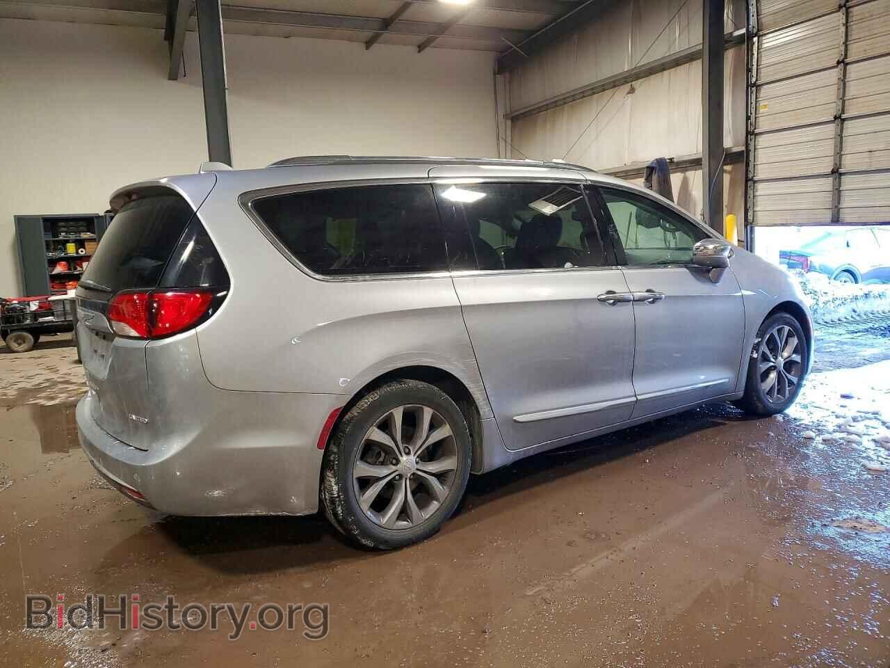 2017 CHRYSLER PACIFICA - VIN: 2C4RC1GGXHR669790 - Фото 3