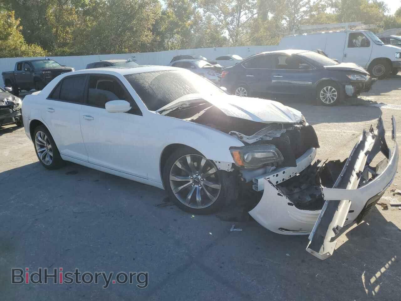 2014 CHRYSLER 300 - VIN: 2C3CCABT0EH305894 - Фото 4