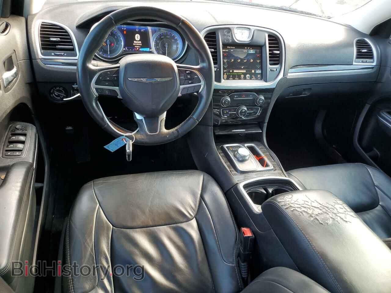 2016 CHRYSLER 300 - VIN: 2C3CCAAG2GH233975 - Фото 8