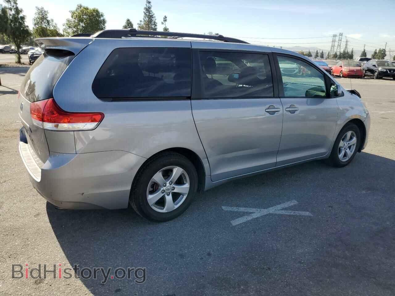 2011 TOYOTA All Models - VIN: 5TDKK3DC1BS045117 - Фото 3