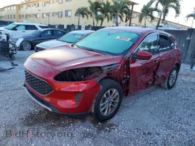 2020 Ford ESCAPE SE, red — VIN 1FMCU0G68LUA06455, Copart