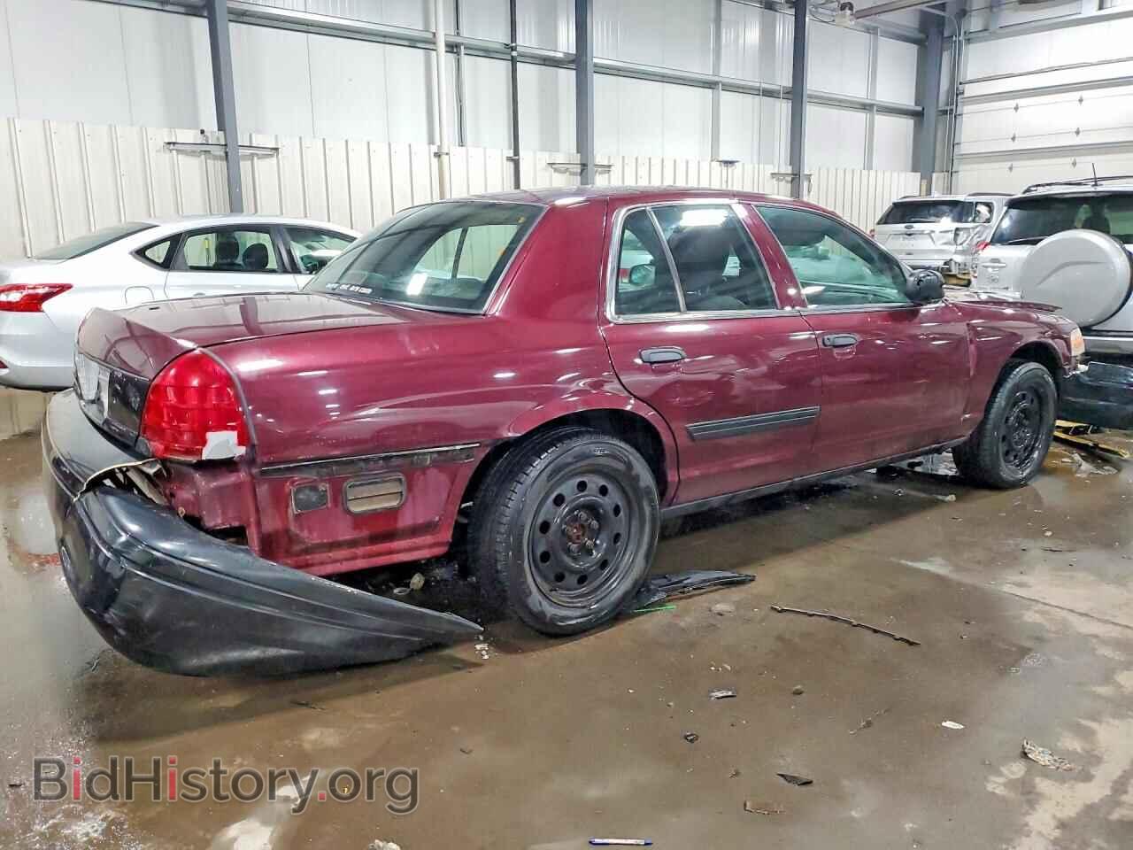 2011 FORD CROWN VIC - VIN: 2FABP7BV4BX133473 - Фото 3