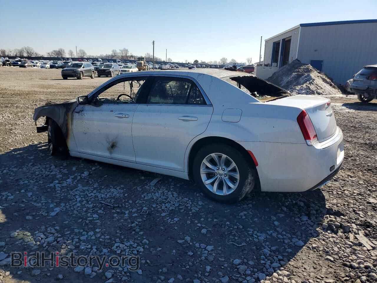 2016 CHRYSLER 300 - VIN: 2C3CCAAG3GH198329 - Фото 2