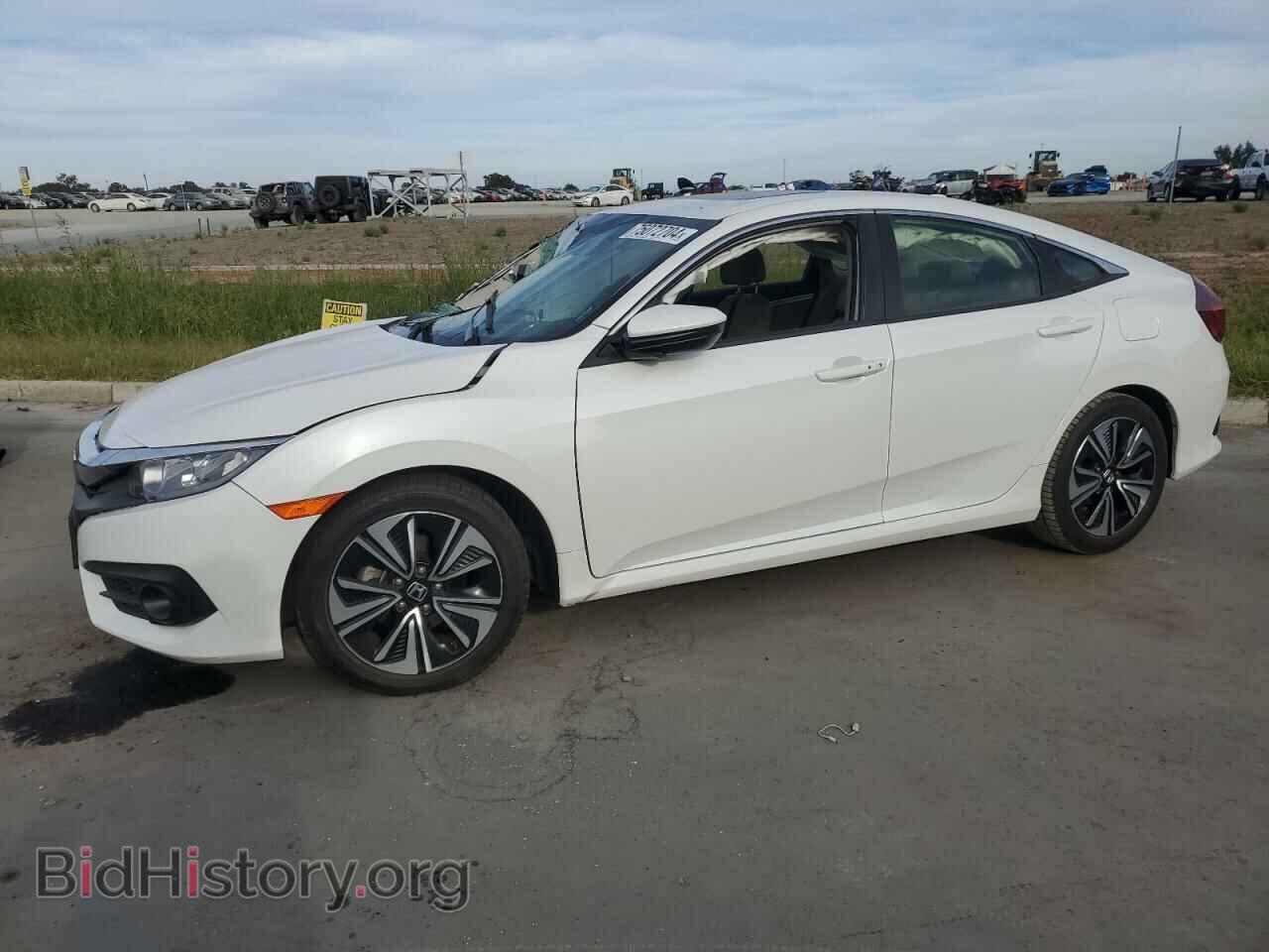 Photo JHMFC1F70JX041926 - HONDA CIVIC 2018