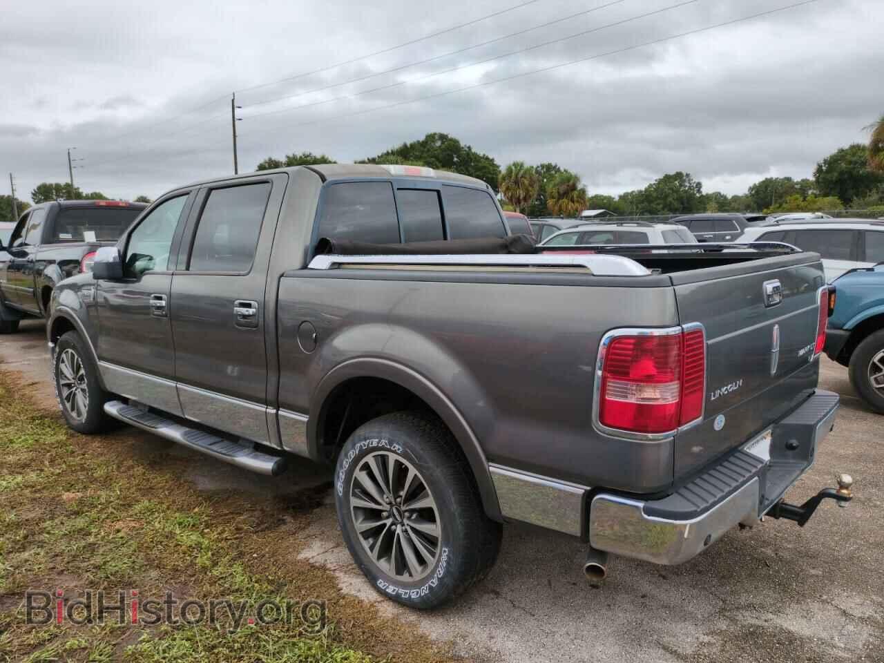 2007 LINCOLN MARK LT - VIN: 5LTPW18567FJ02720 - Фото 2