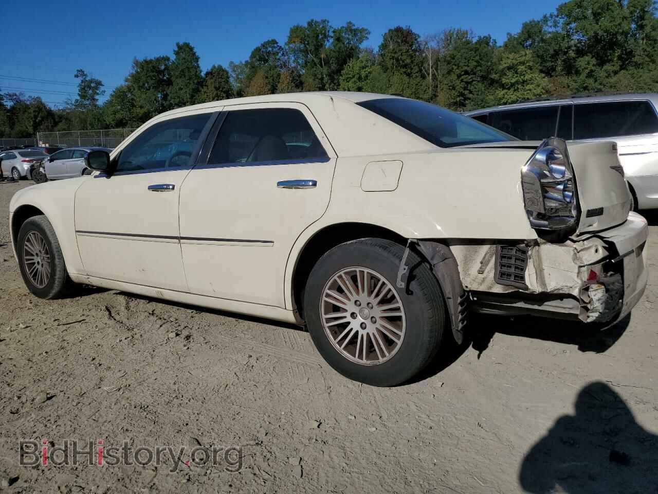 2010 CHRYSLER 300 - VIN: 2C3CA1CV6AH281214 - Фото 2