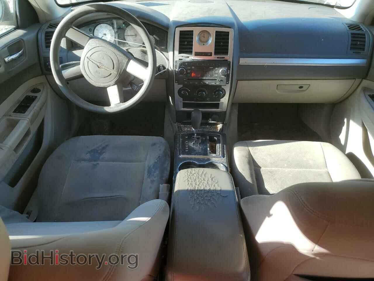 2010 CHRYSLER 300 - VIN: 2C3CA1CV6AH281214 - Фото 8