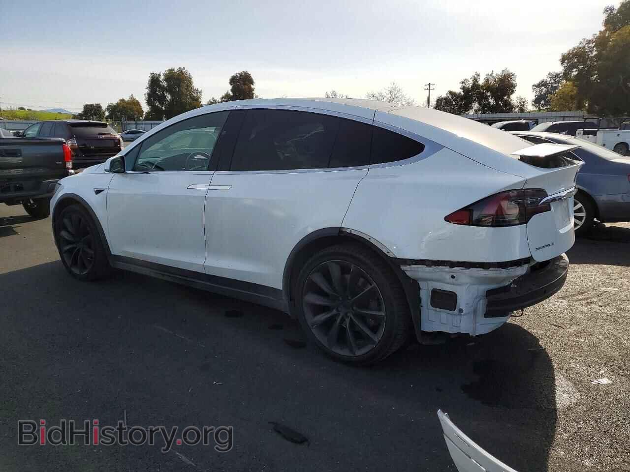 2017 TESLA MODEL X - VIN: 5YJXCBE22HF065652 - Фото 2