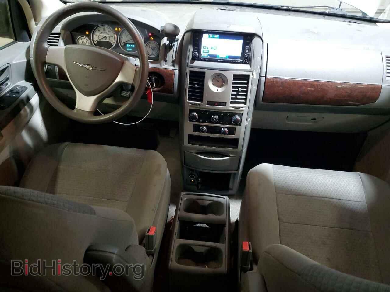 2010 CHRYSLER MINIVAN - VIN: 2A4RR2D11AR404471 - Фото 8
