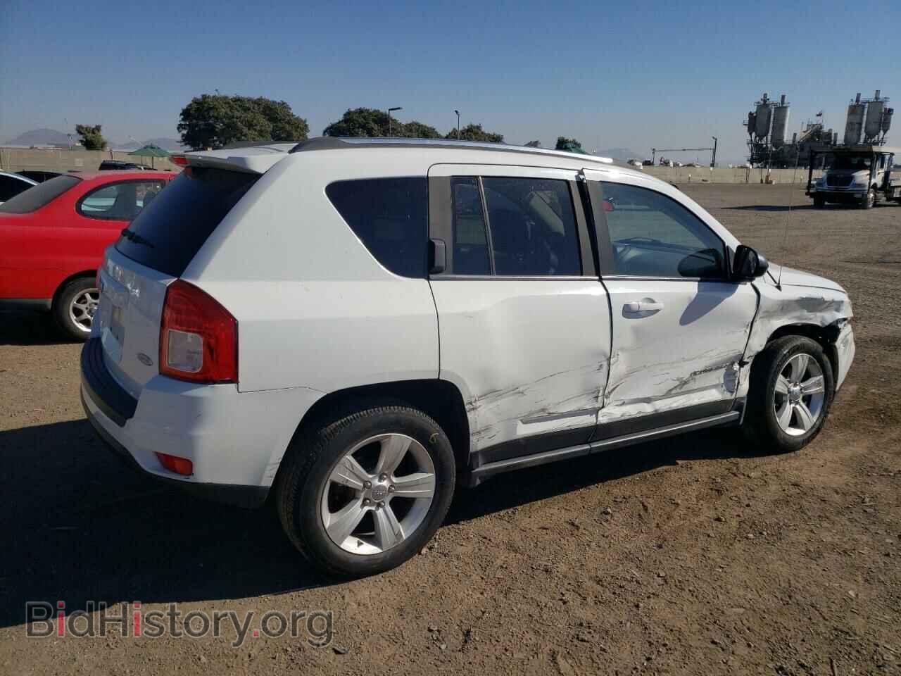 2011 JEEP COMPASS - VIN: 1J4NF1FB2BD164861 - Photo 3