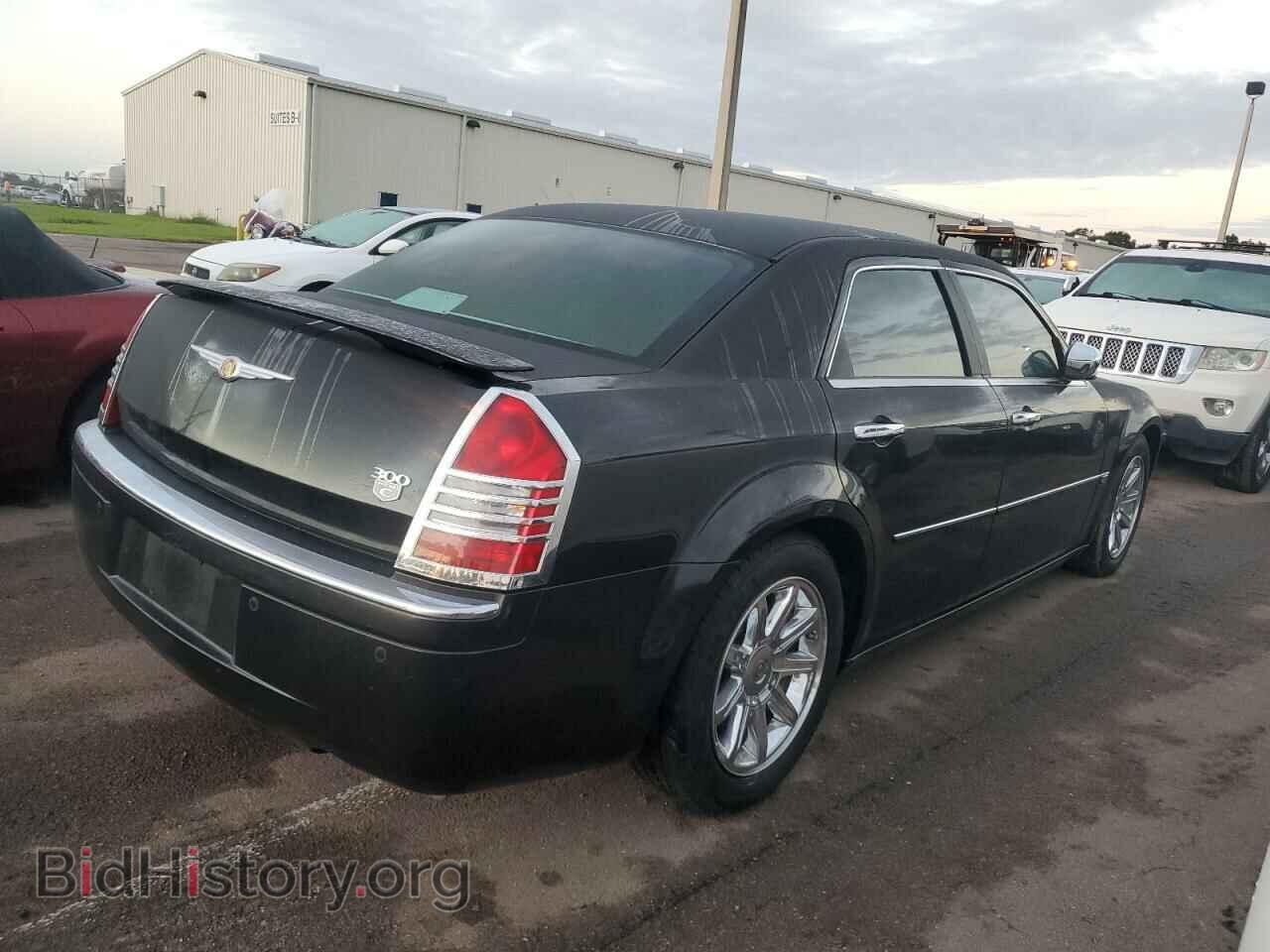 2006 CHRYSLER 300 - VIN: 2C3KA63H46H104090 - Фото 3