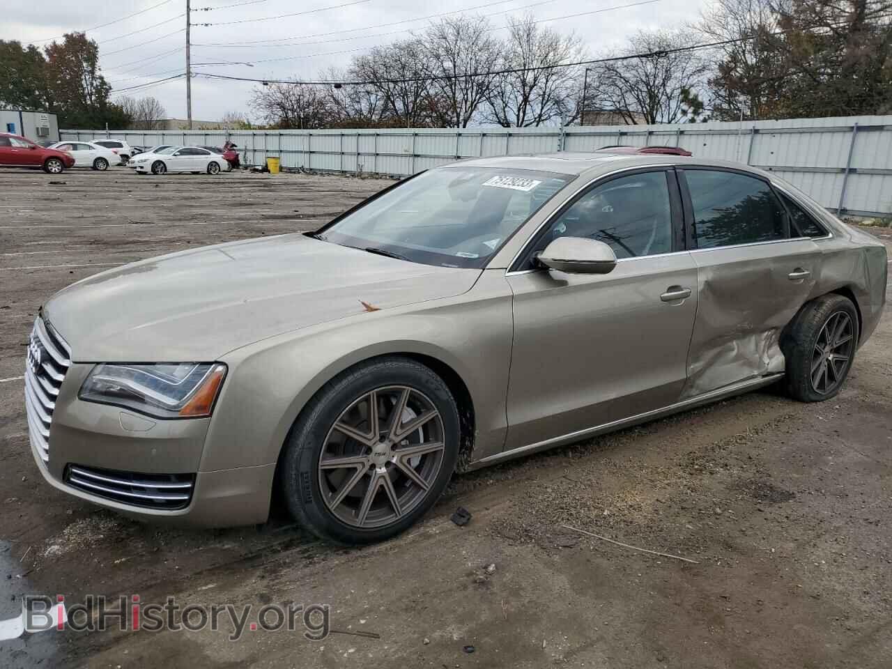 Photo WAURVAFD6BN009765 - AUDI A8 2011