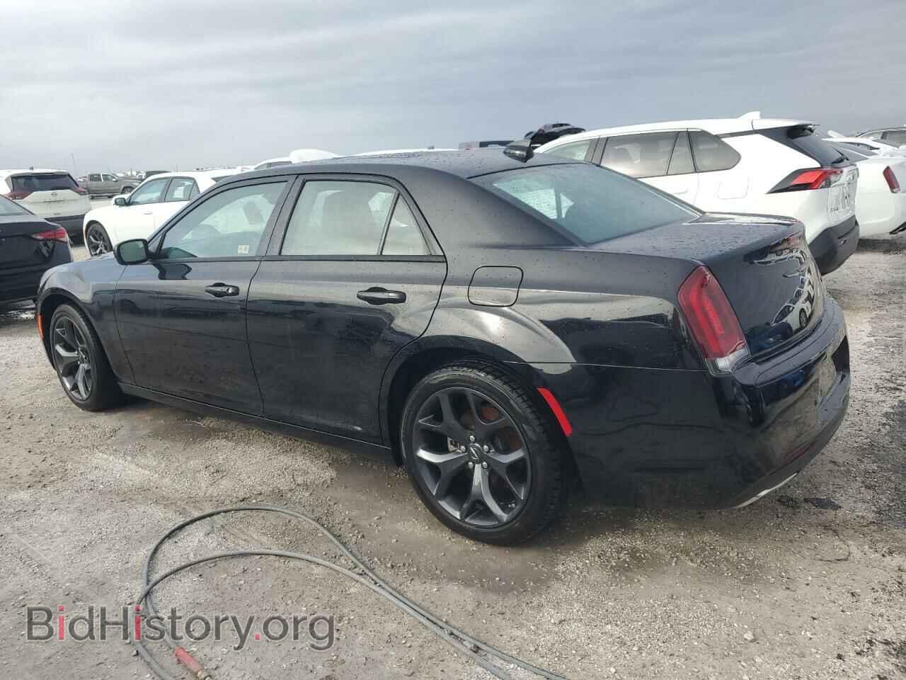 2023 CHRYSLER 300 - VIN: 2C3CCABG4PH585406 - Фото 2