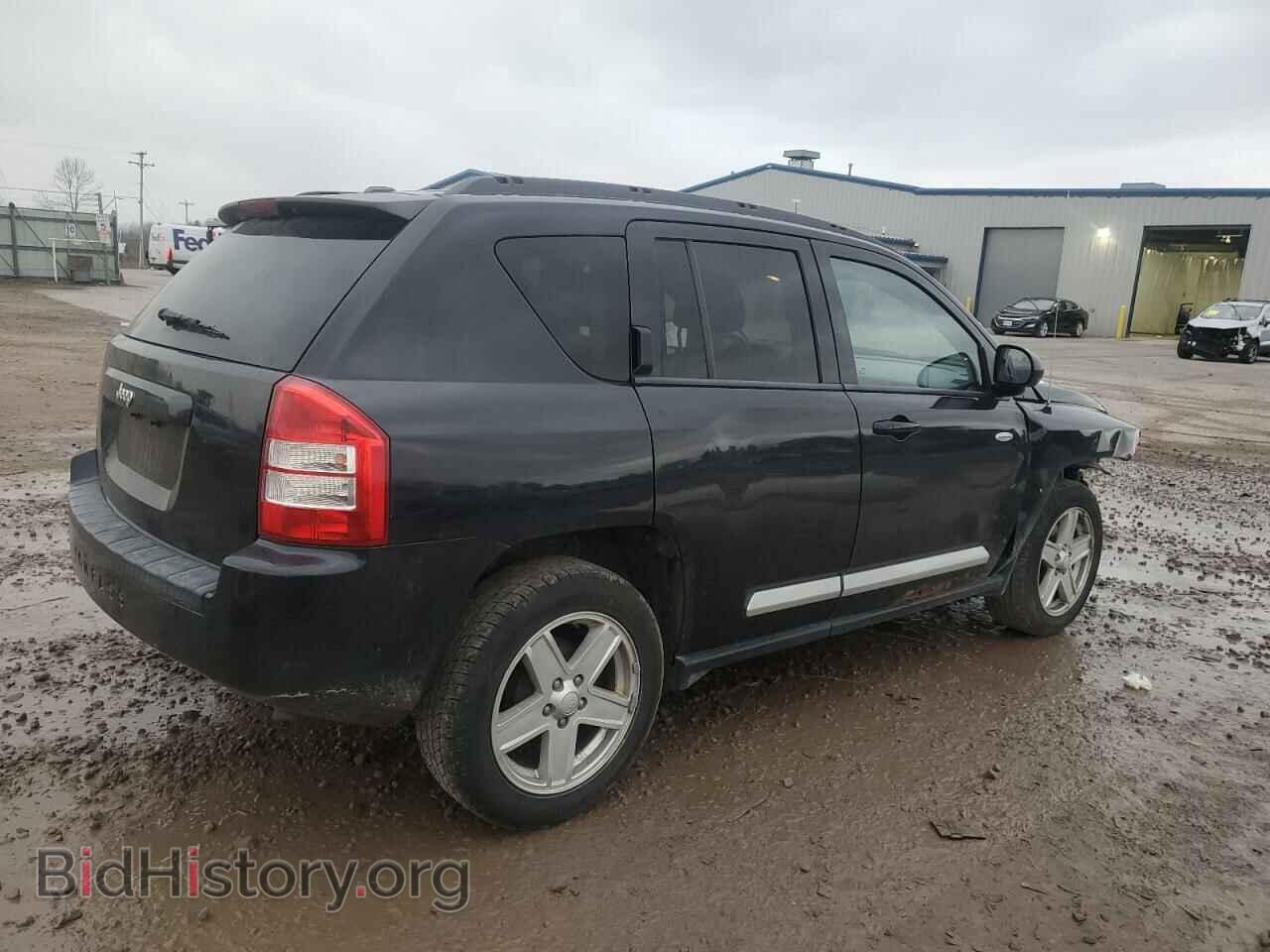 2010 JEEP COMPASS - VIN: 1J4NT1FB2AD634958 - Фото 3
