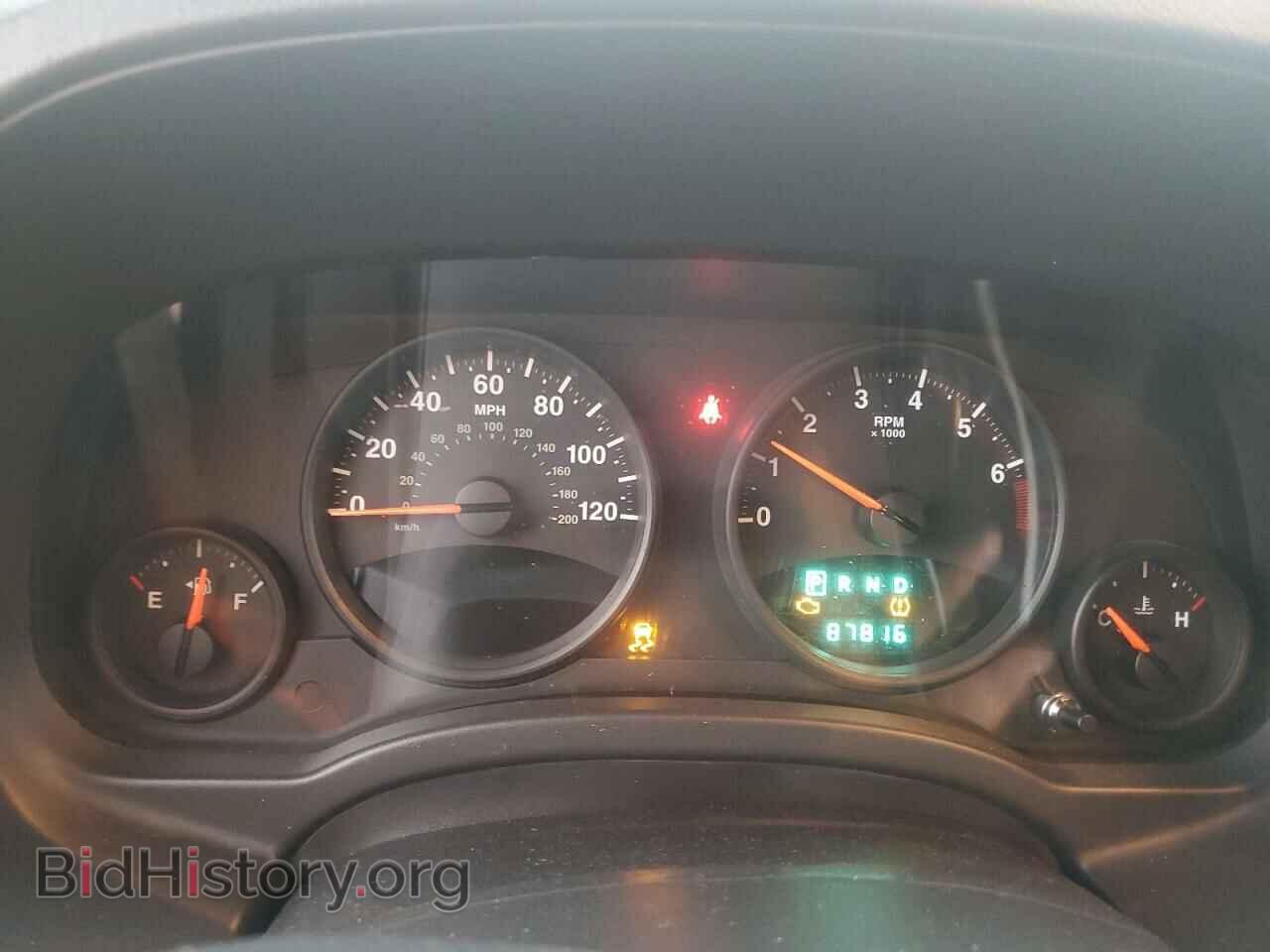 2010 JEEP COMPASS - VIN: 1J4NT1FB2AD634958 - Фото 9