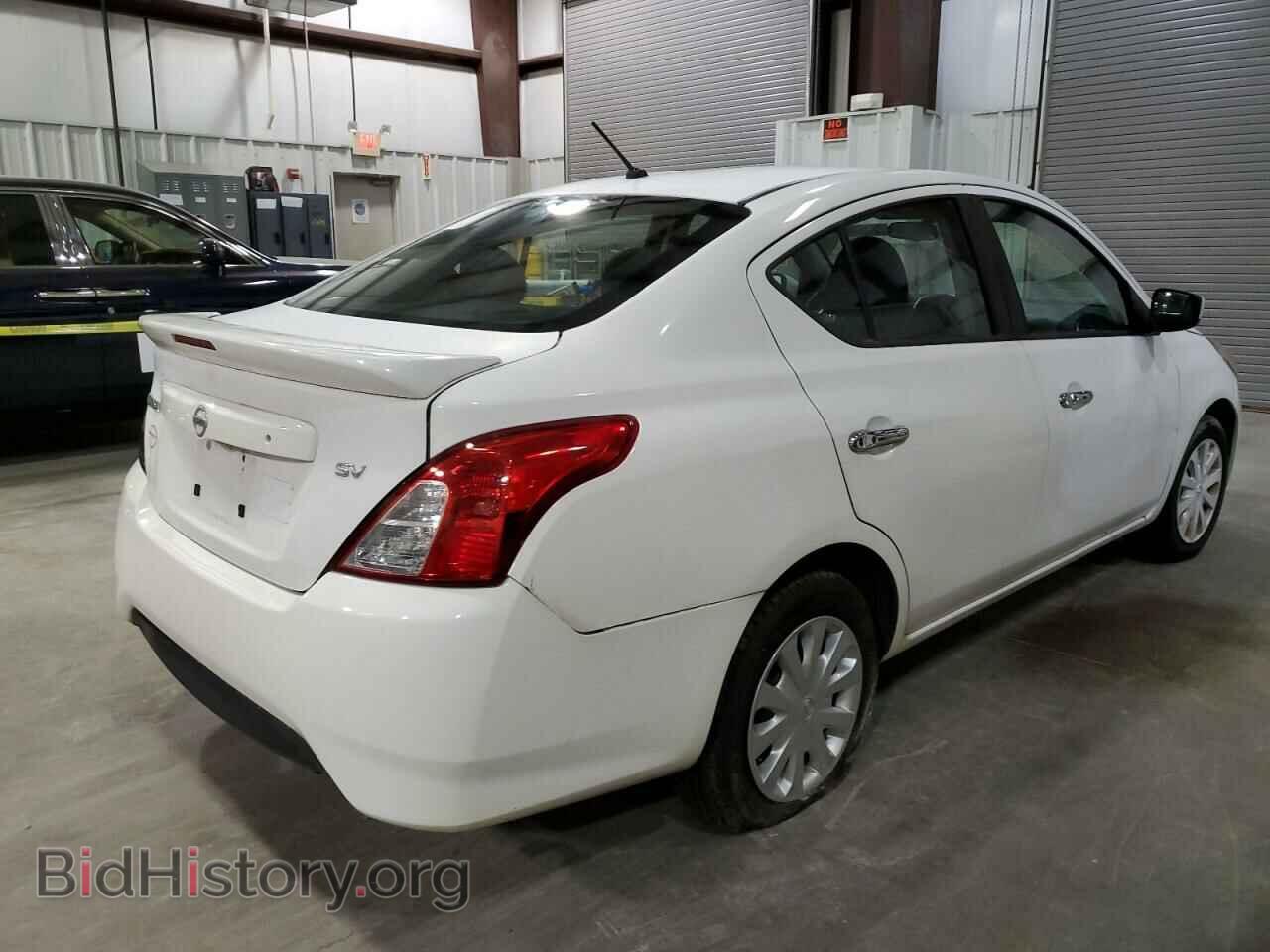 2018 NISSAN VERSA - VIN: 3N1CN7APXJL856321 - Фото 3