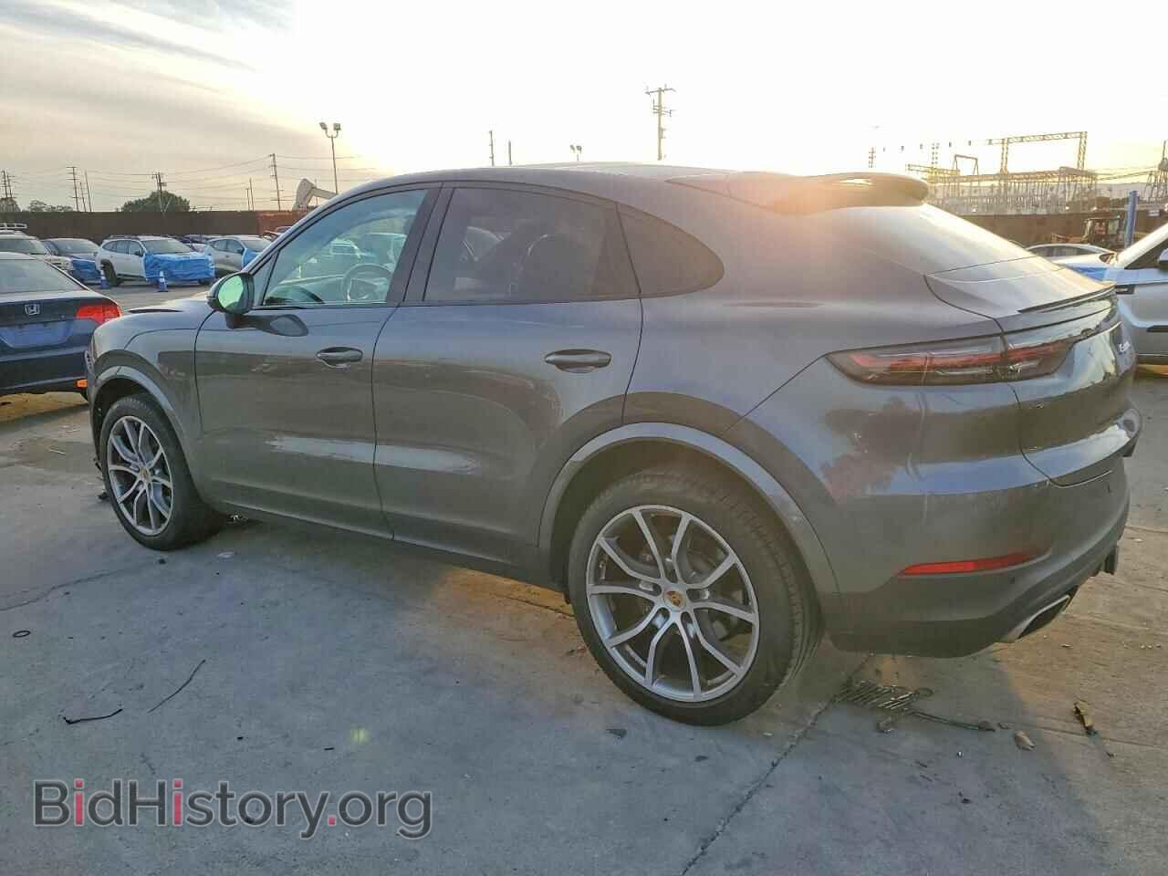 2021 PORSCHE CAYENNE - VIN: WP1BA2AY0MDA40646 - Photo 2