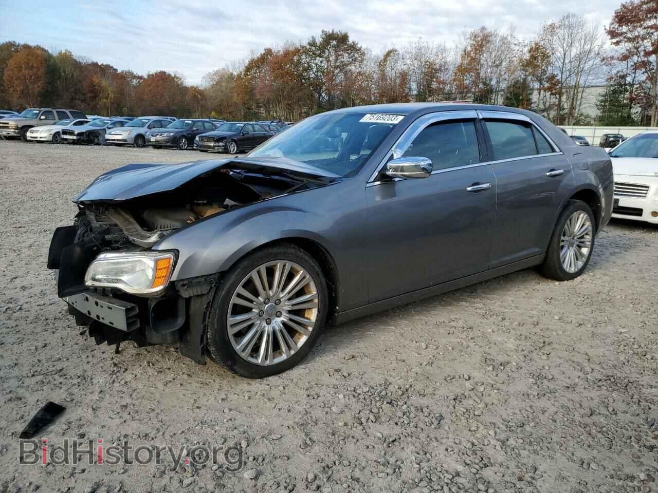 Фотография 2C3CA6CT1BH595964 - CHRYSLER 300 2011