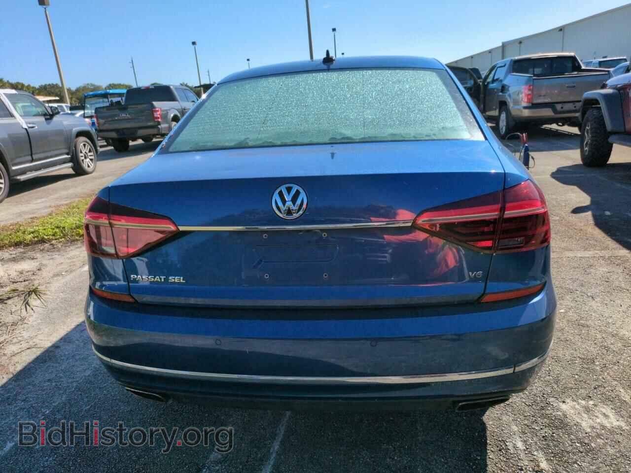 2017 VOLKSWAGEN PASSAT - VIN: 1VWCM7A36HC028962 - Фото 6