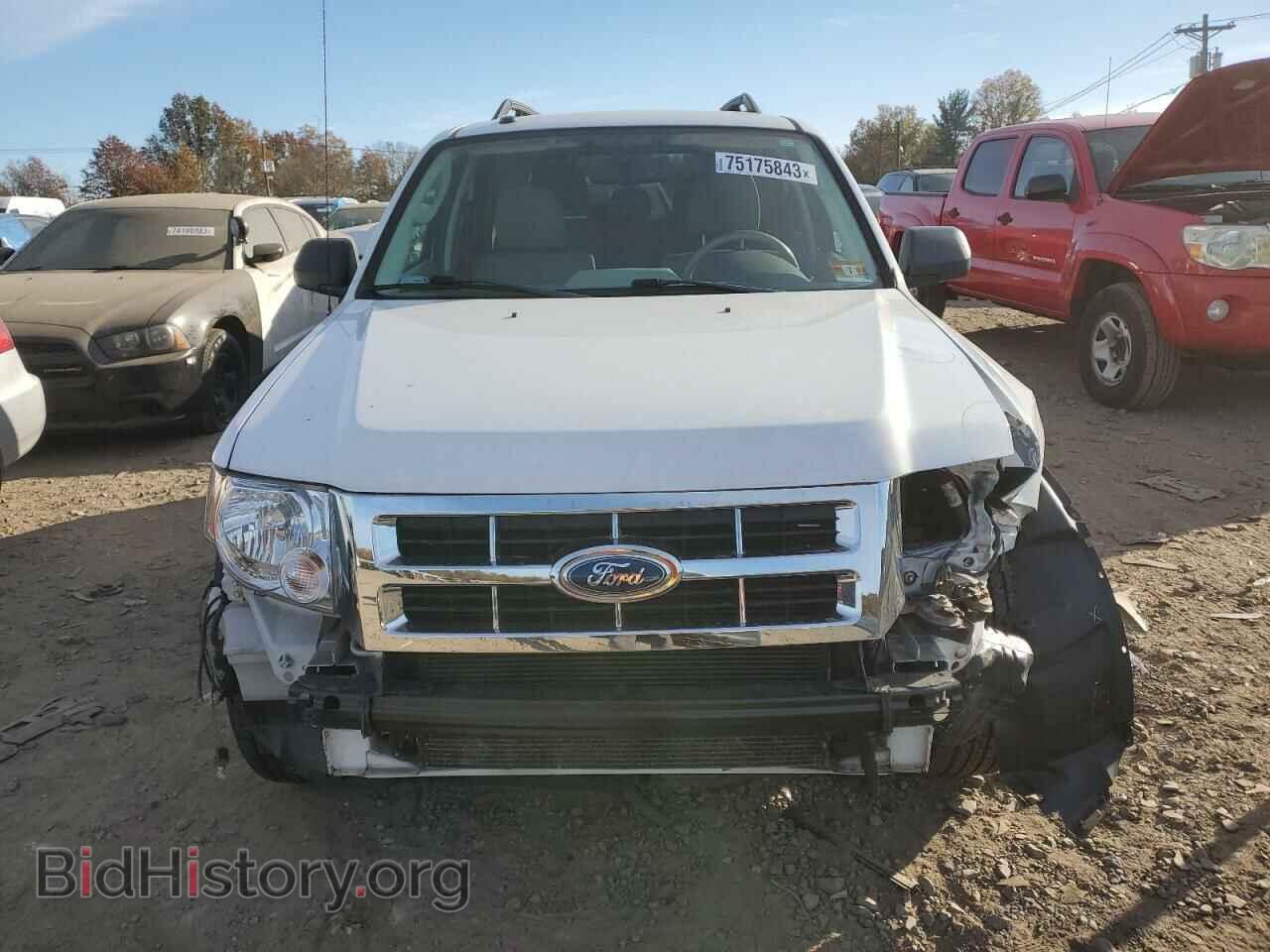 2011 FORD ESCAPE - VIN: 1FMCU0D74BKC06143 - Фото 5