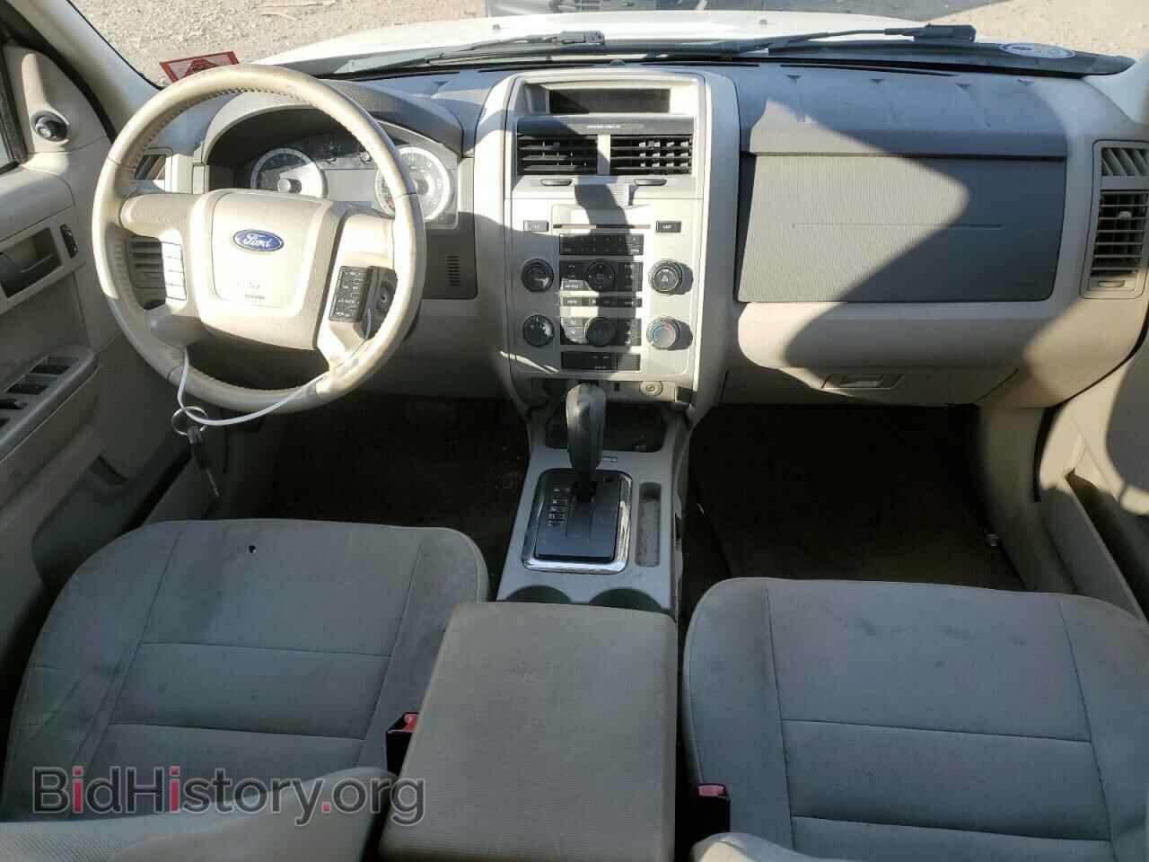 2011 FORD ESCAPE - VIN: 1FMCU0D74BKC06143 - Фото 8