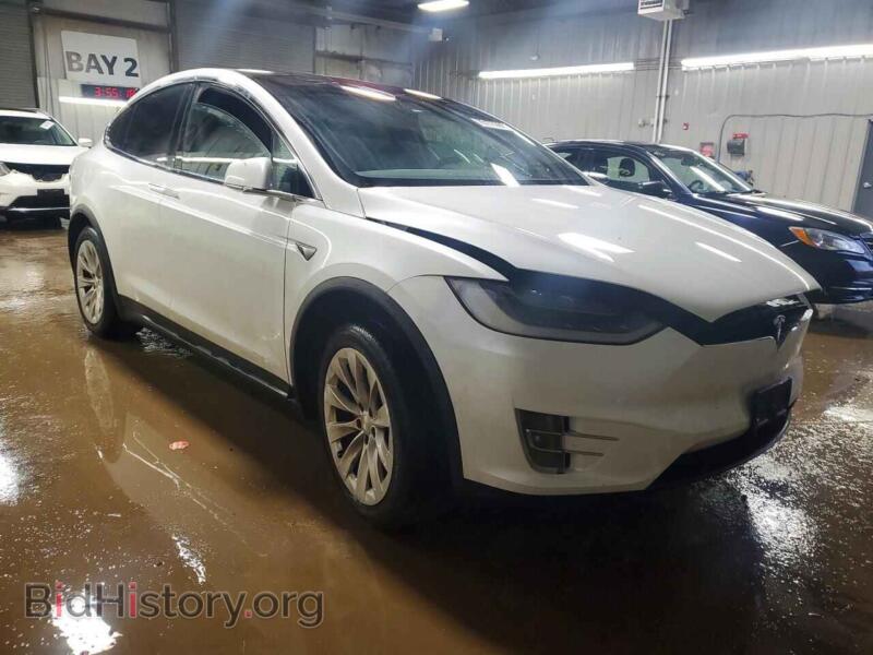 2019 Tesla MODEL X (VIN 5YJXCBE41KF186763) — фото 4 из 13