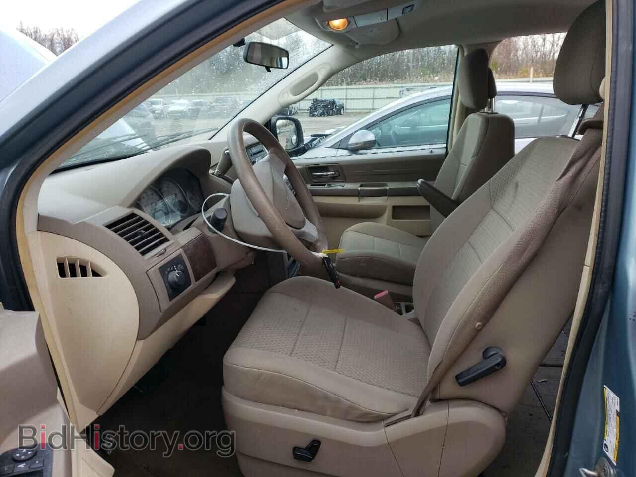 2010 CHRYSLER MINIVAN - VIN: 2A4RR2D11AR365767 - Фото 7