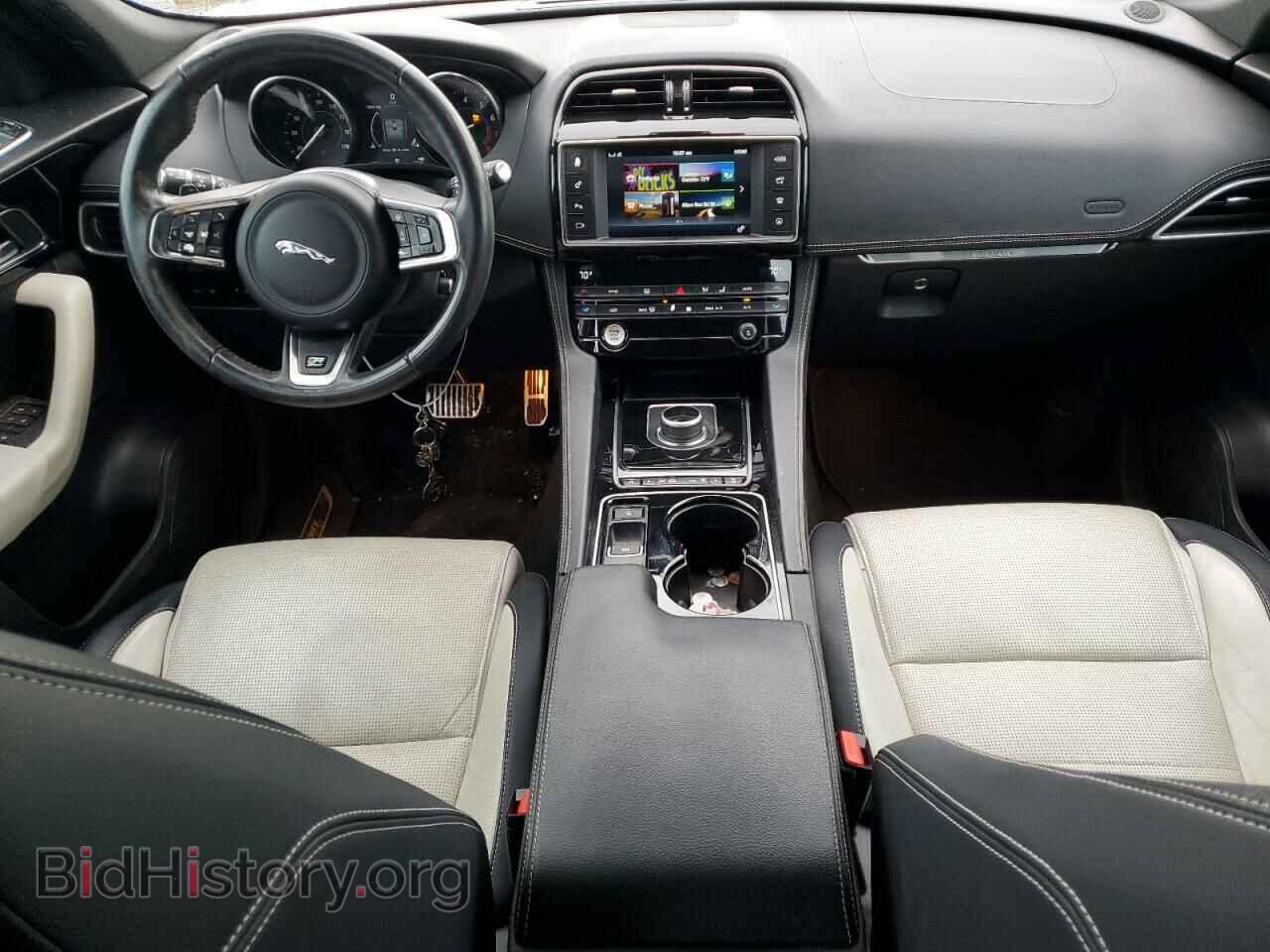 2017 JAGUAR F-PACE - VIN: SADCL2BV3HA061006 - Фото 8