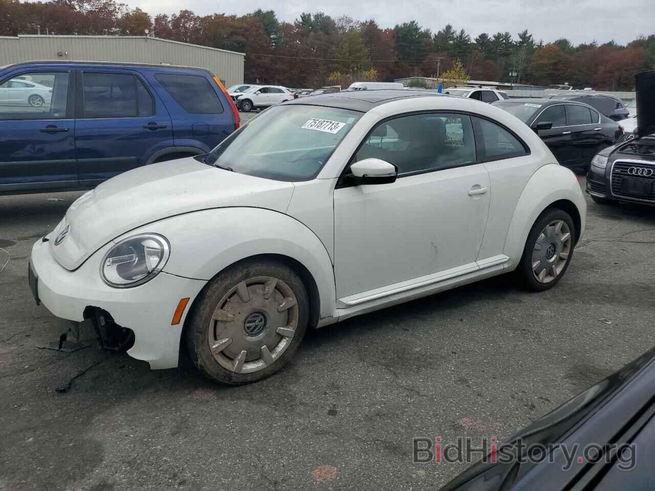 Photo 3VWJP7AT9CM611158 - VOLKSWAGEN BEETLE 2012