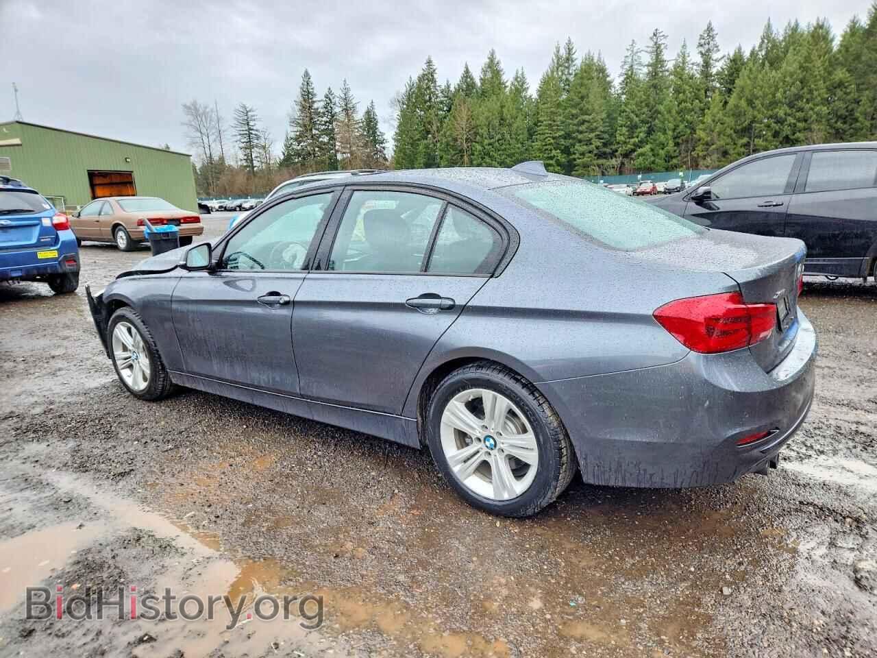 2016 BMW 3 SERIES - VIN: WBA8E3G54GNU04100 - Фото 2