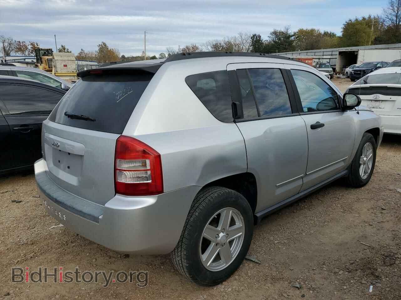 2008 JEEP COMPASS - VIN: 1J8FF47W58D514594 - Фото 3