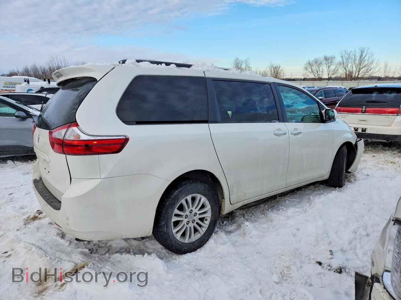 2017 TOYOTA All Models - VIN: 5TDYZ3DC8HS789487 - Фото 3