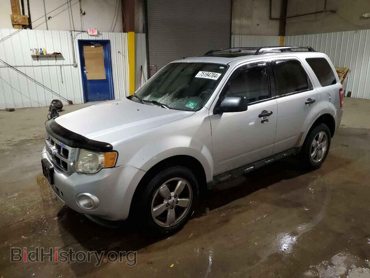 Фотография 1FMCU0DG2BKA03221 - FORD ESCAPE 2011