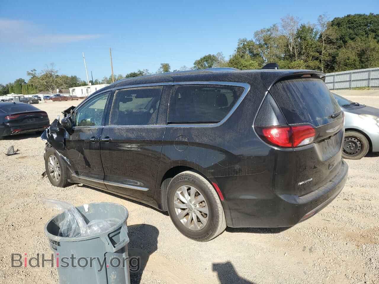2019 CHRYSLER PACIFICA - VIN: 2C4RC1BG1KR613204 - Photo 2