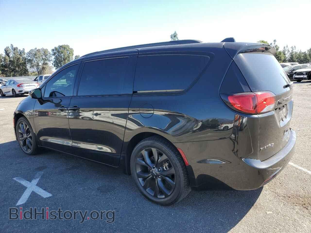 2018 CHRYSLER PACIFICA - VIN: 2C4RC1BG1JR276127 - Фото 2