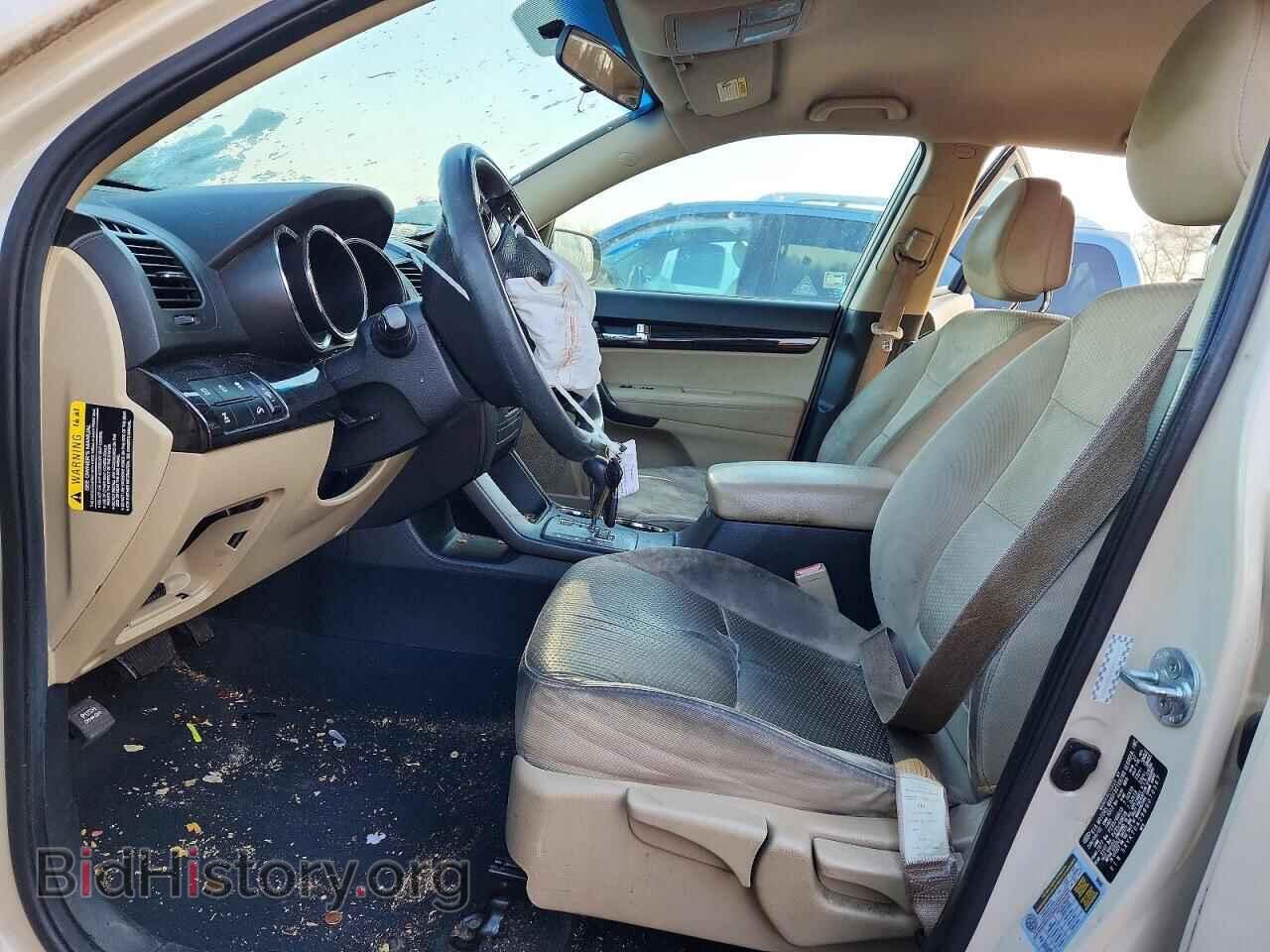 2011 KIA SORENTO - VIN: 5XYKTDA29BG070567 - Фото 7