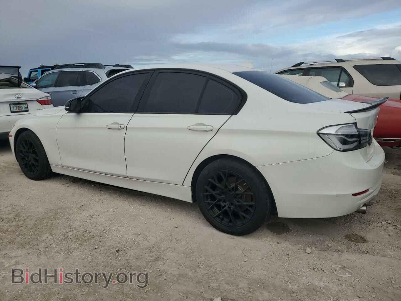 2014 BMW 3 SERIES - VIN: WBA3B1C50EP679302 - Фото 2
